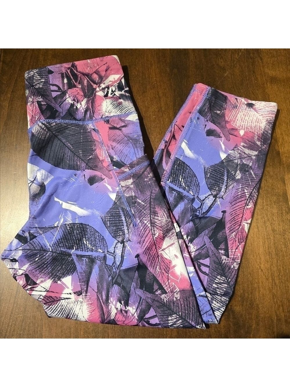 Layer 8 cropped qwick dry leggings S